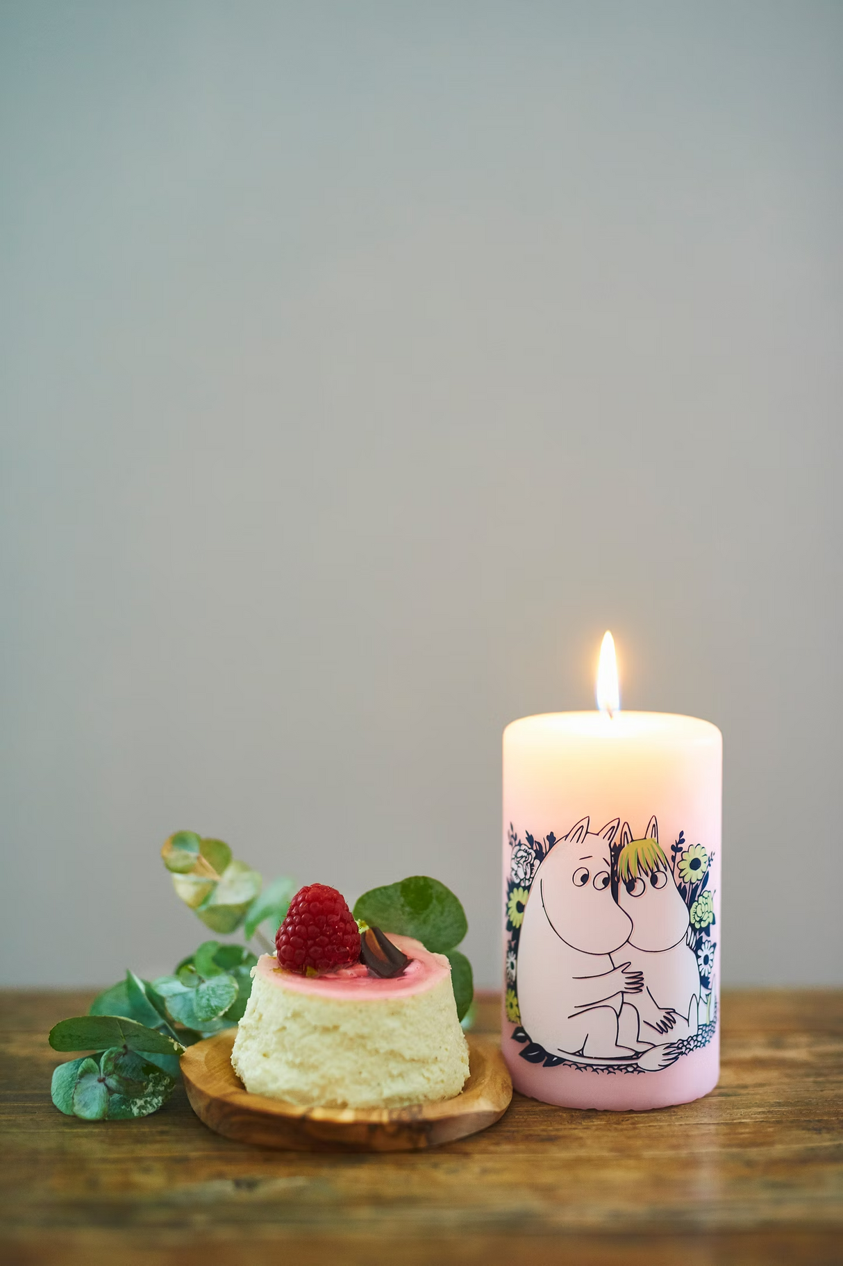 Moomin table candle Friendship 7x12cm